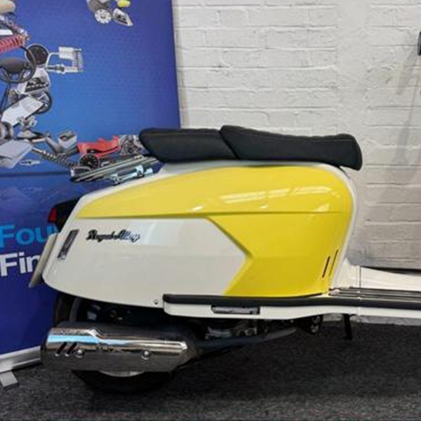 Royal Alloy R.Side Cover - Yellow/Ivory External Bolt hole